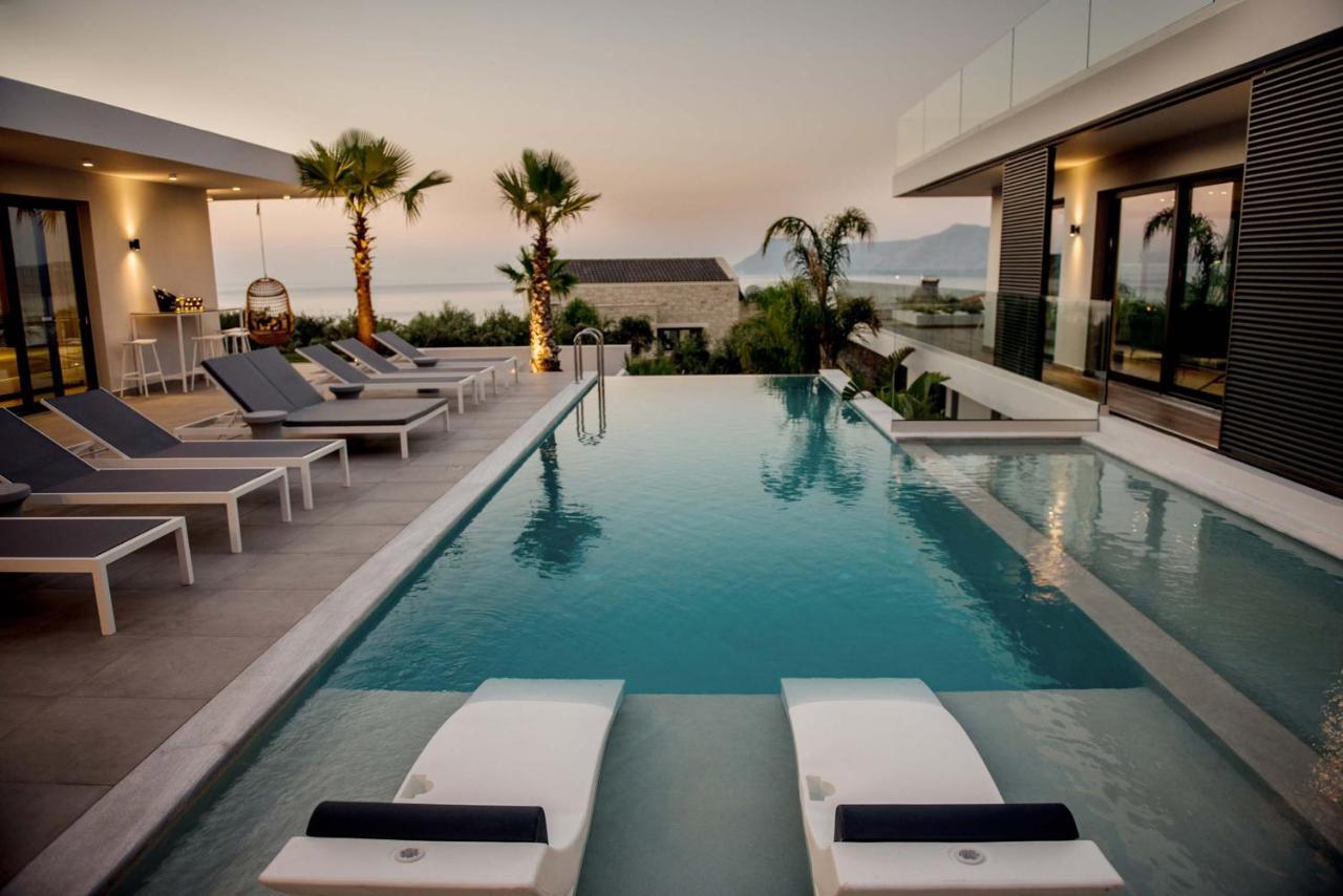 Villa Lydia I Superb Views, Two Pools, Next To The City Kíssamos Exterior foto