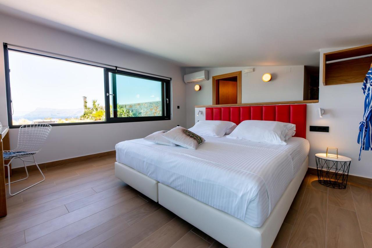 Villa Lydia I Superb Views, Two Pools, Next To The City Kíssamos Exterior foto